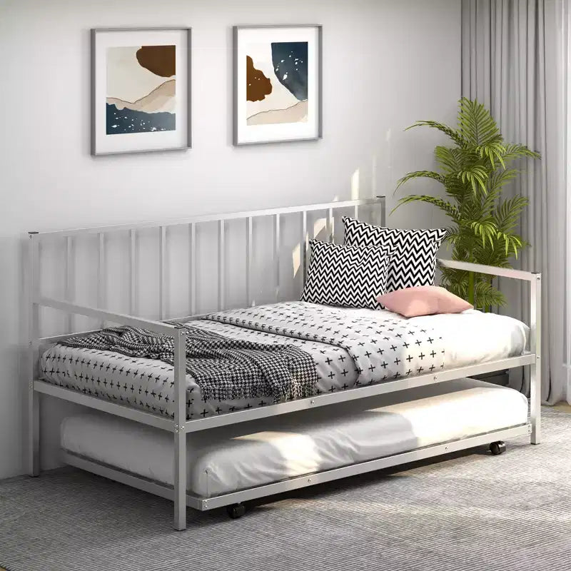 Divano letto singolo in metallo con letto estraibile, struttura resistente